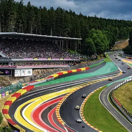 Loft De Prestige Au Pied Du Circuit فرانكورشومب